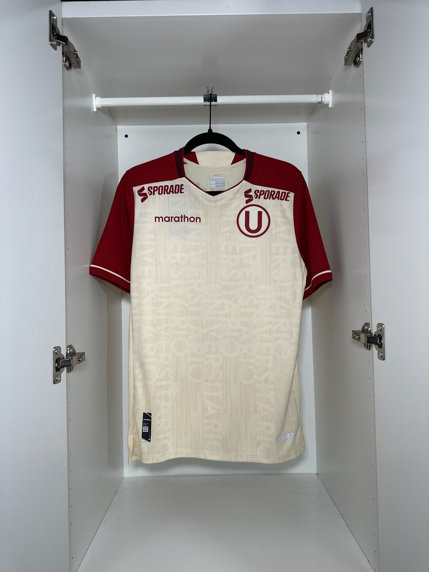 Universitario Guarderas #5 - Marathon - 2022/2023 - HOME Kit