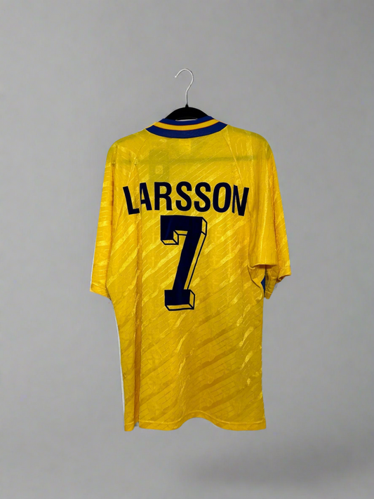 Sweden Larsson #7- adidas - 1994/1995 - HOME Kit