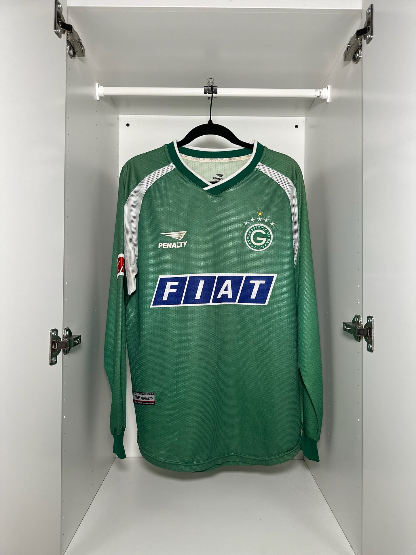 Goias Esporte Clube #18 - Penalty - 2001/2002 - HOME Kit