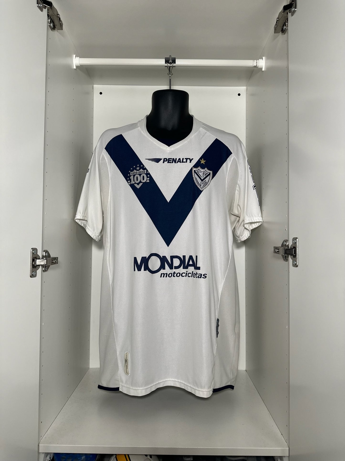 Velez Sarsfield #2 - Penalty - 2010/2011 - HOME Kit