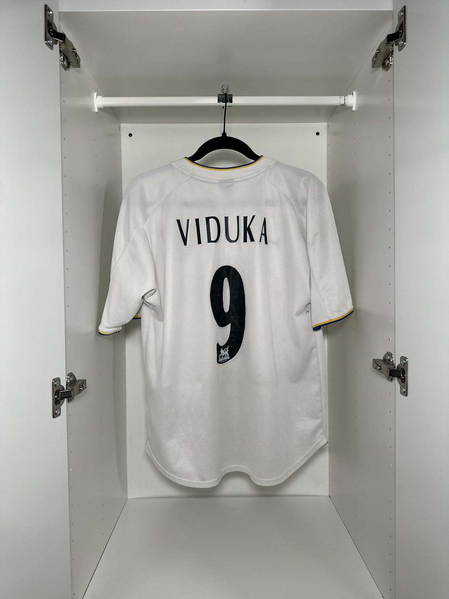 Leeds United Viduka #9 - Nike - 2000/2002 - HOME Kit