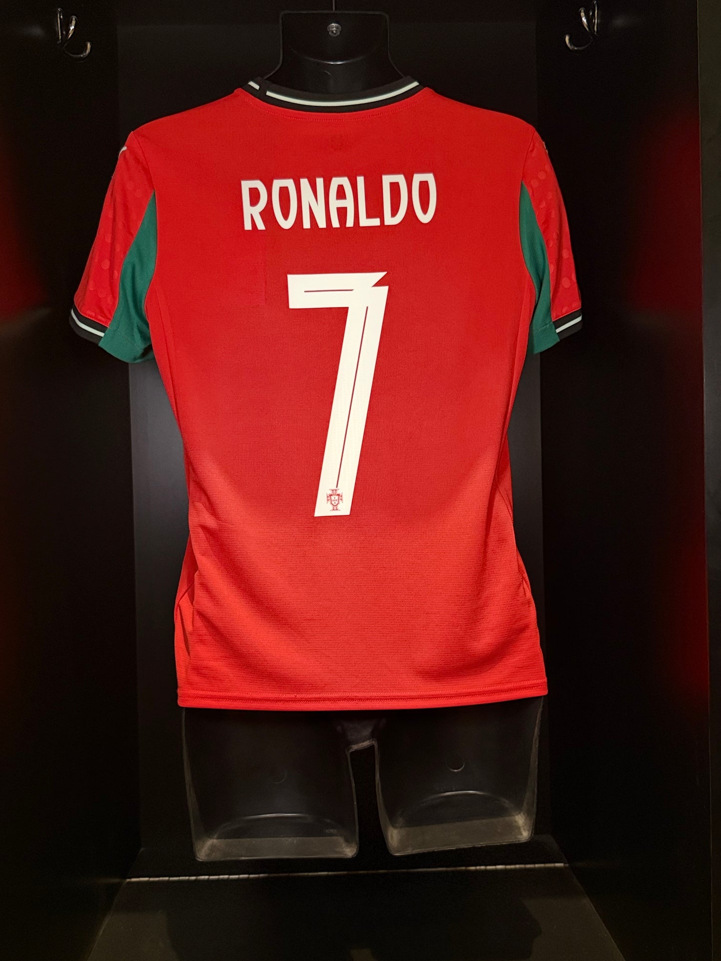 2025-2026 Portugal Ronaldo HOME Kit Soccer Jersey Football Shirt Puma Medium Authentic