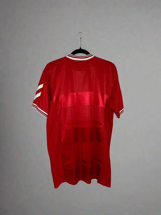 Denmark - Hummel - 2000/2001 - HOME Kit