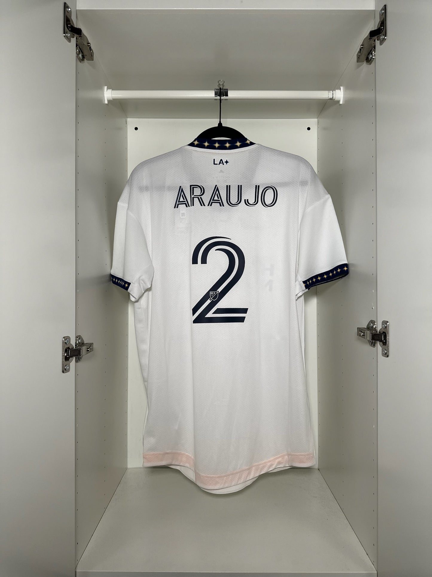 LA Galaxy Araujo #2 - adidas - 2022/2023 - HOME Kit