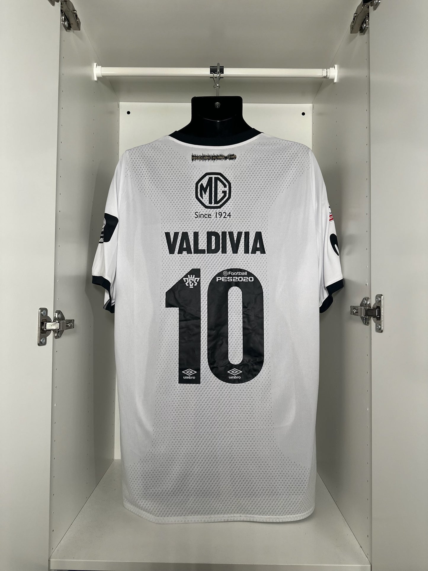 Colo Colo Valdivia #10 - Umbro - 2020/2021 - HOME Kit