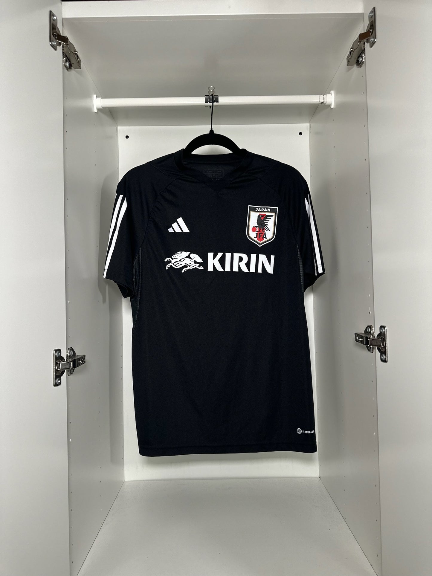 Japan - adidas - 2023/2024 - TRAINING Kit