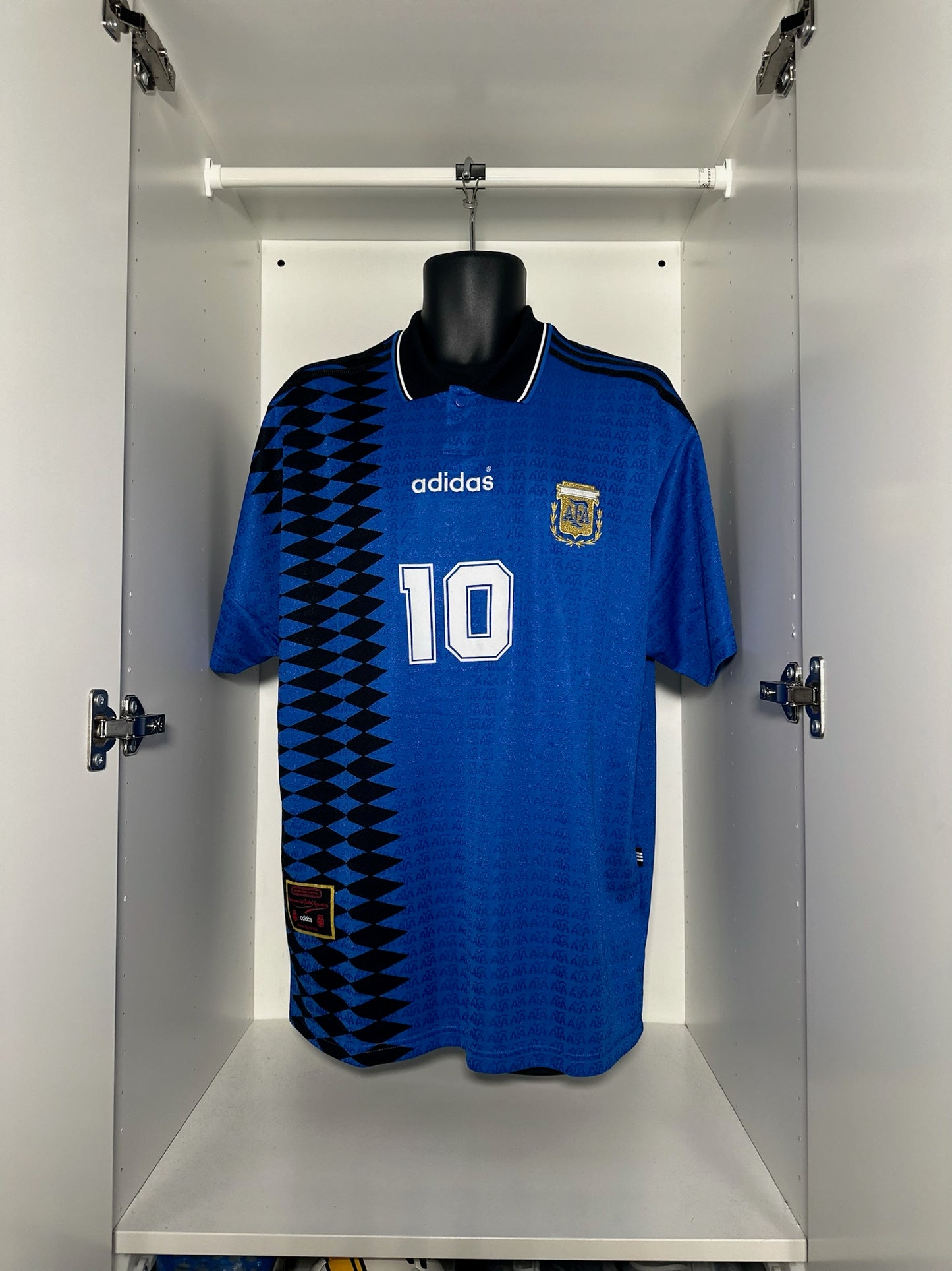 Argentina #10 - adidas - 1994/1997 - AWAY "Reissue" Kit