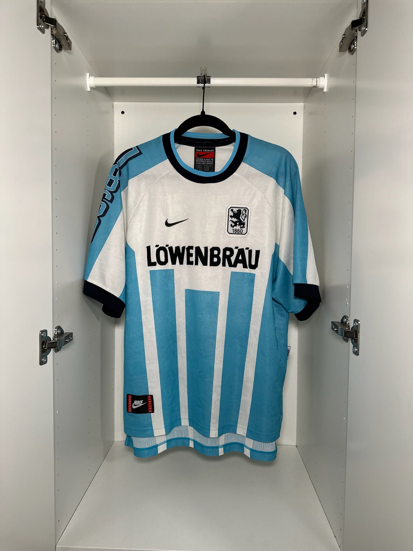 TSV 1860 - Nike - 1996/1997 - HOME Kit