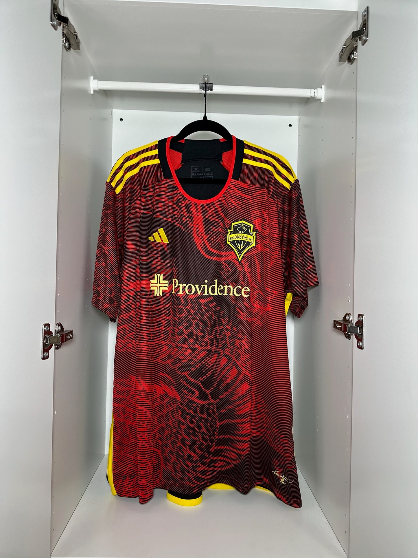 Seattle Sounders Lodeiro #10 - adidas - 2023/2024 - AWAY 'Bruce Lee' Kit