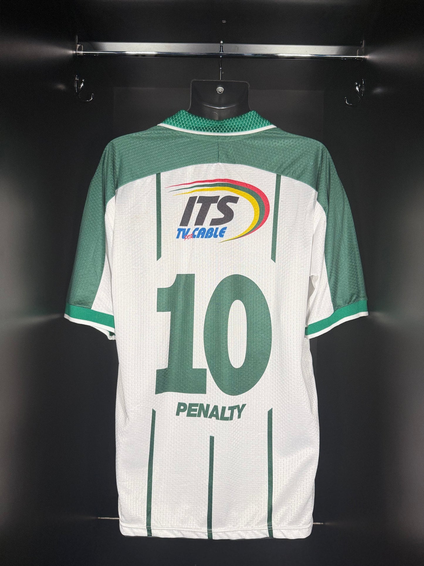 Oriente Petrolero (Bolivia) #10 - Penalty - 2001/2002 - HOME Kit