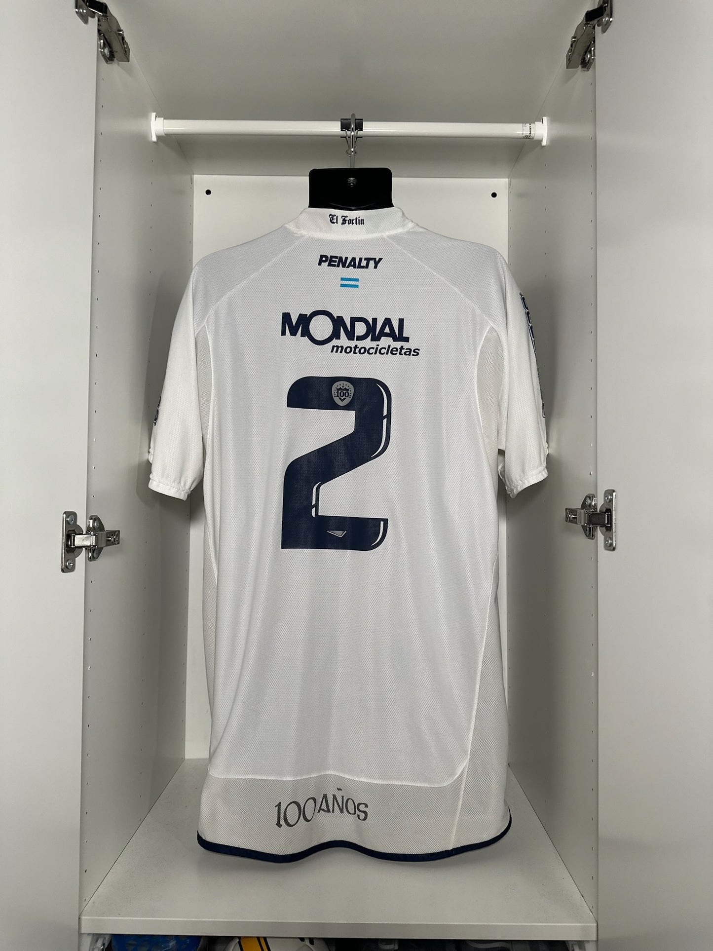 Velez Sarsfield #2 - Penalty - 2010/2011 - HOME Kit