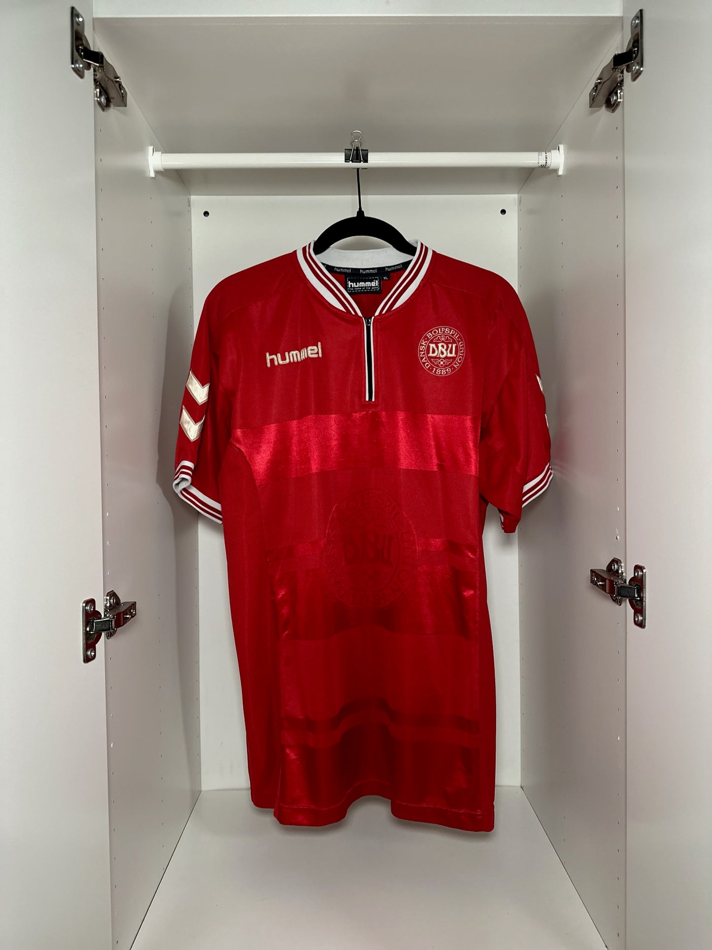 Denmark - Hummel - 2000/2001 - HOME Kit