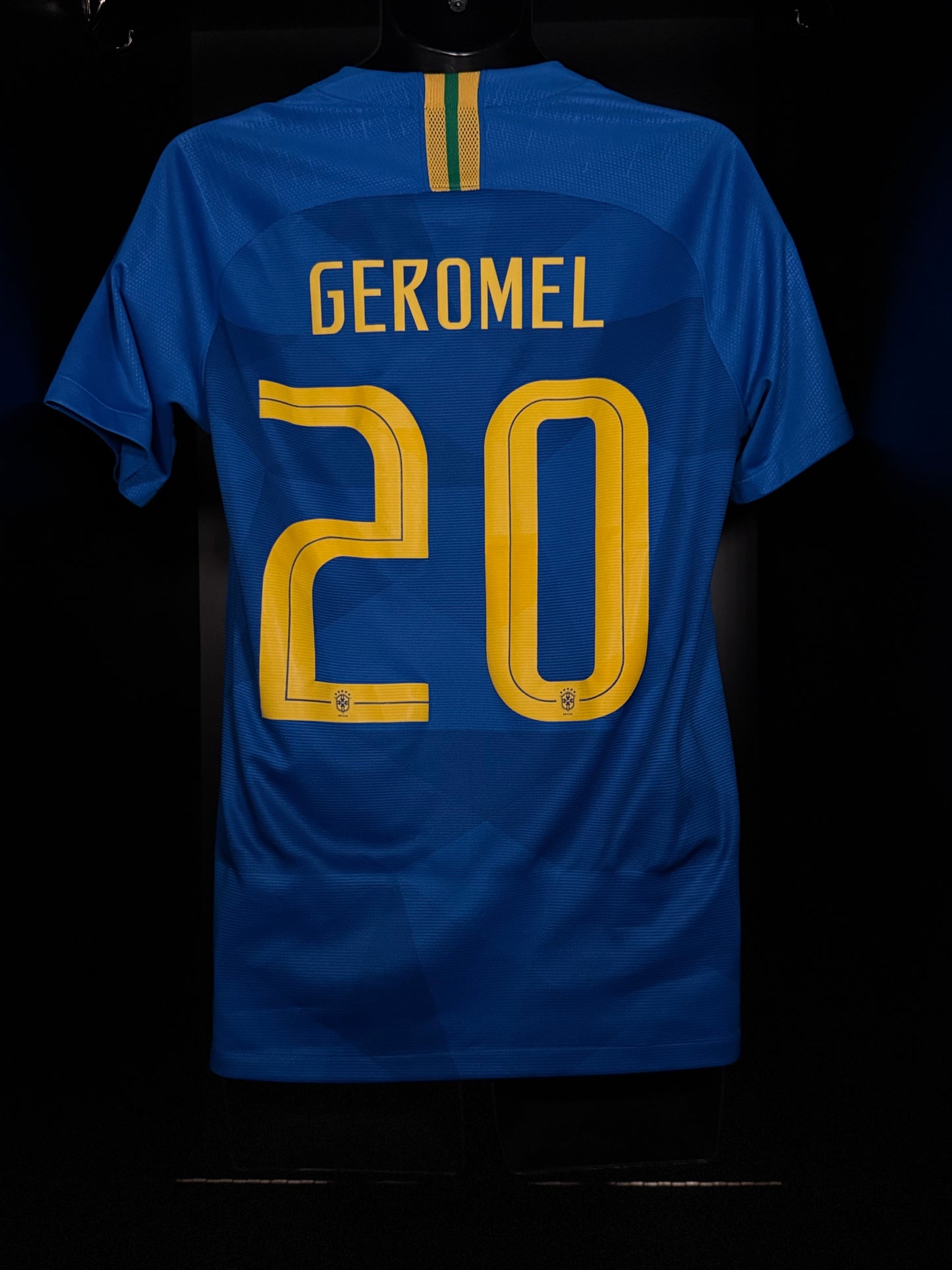 2020-2021 Brazil (CBF) Geromel AWAY Kit Soccer Nike Small Authentic