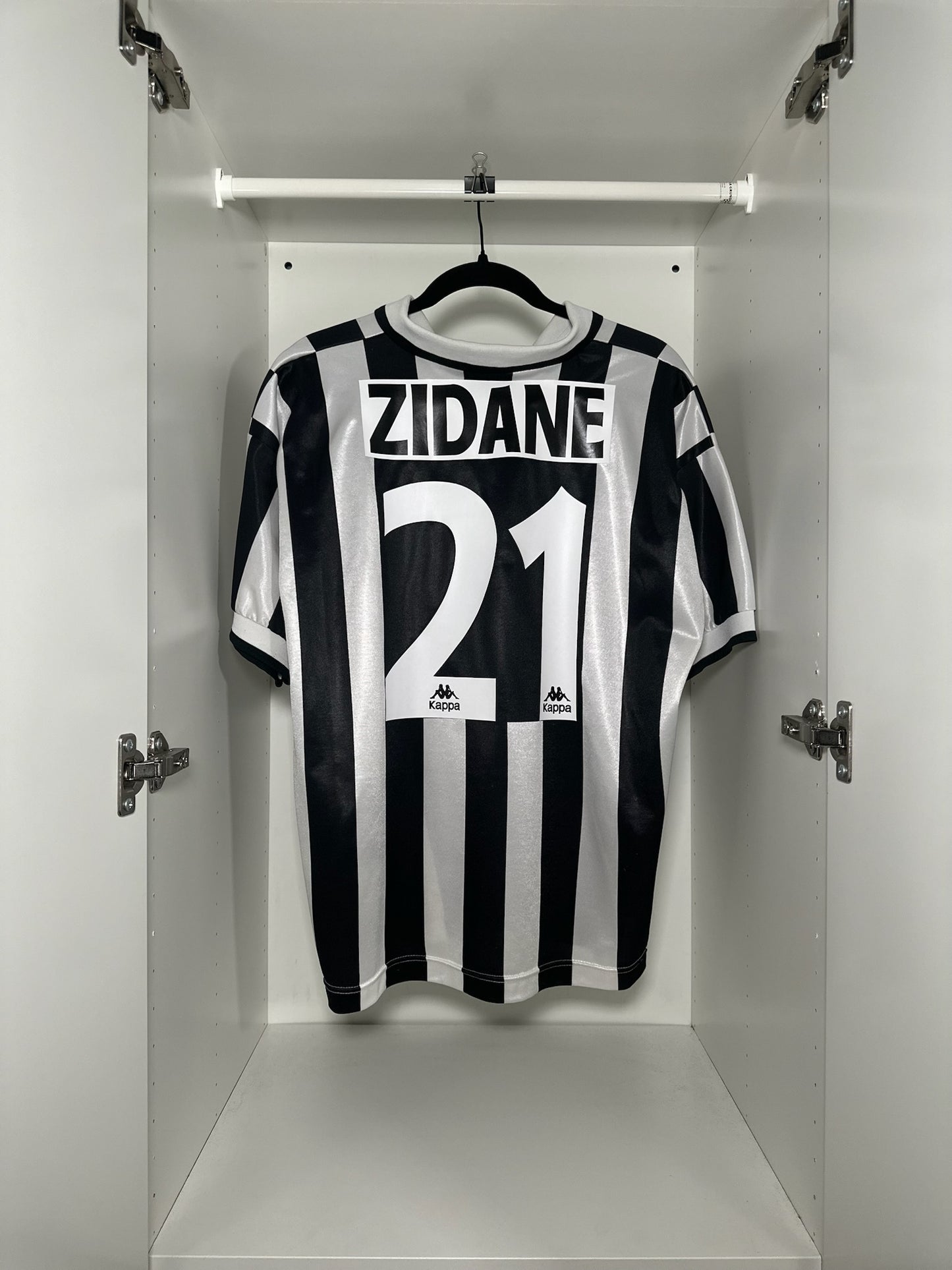 Juventus Zidane #21 - Kappa - 1995/1996 - HOME Kit