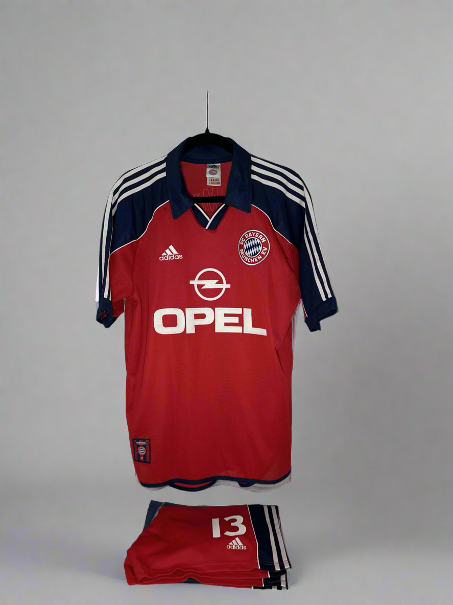 Bayern Munchen Sergio #13 - adidas - 1999/2001 - HOME Kit and Shorts