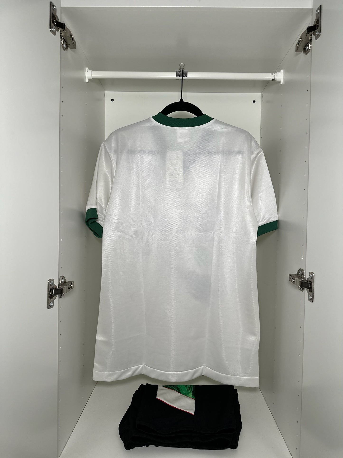 Tokyo Verdy - Mizuno - 1993/1995 - TRAINING Kit + Shorts