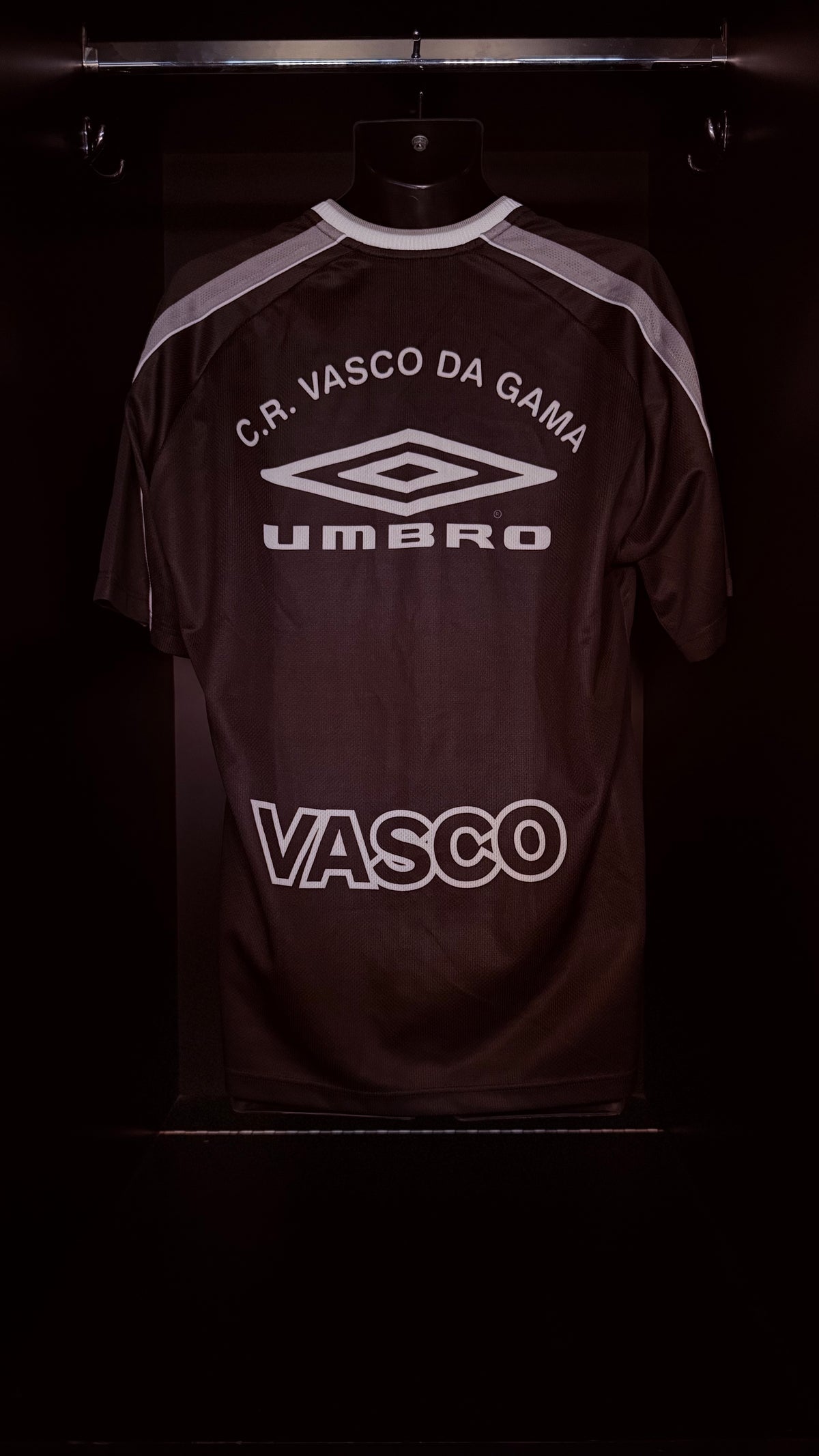 2003-2004 Vasco da Gama TRAINING Kit Soccer Jersey Football Shirt Umbro Large Authentic