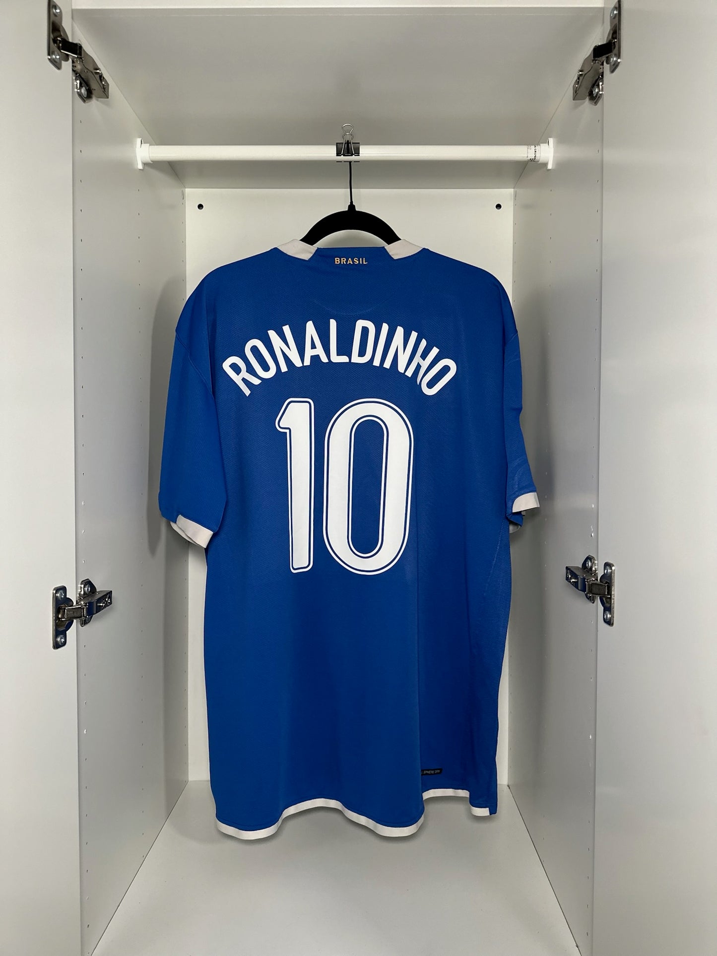 Brazil Ronaldinho #10 - Nike - 2006/2007 - AWAY Kit