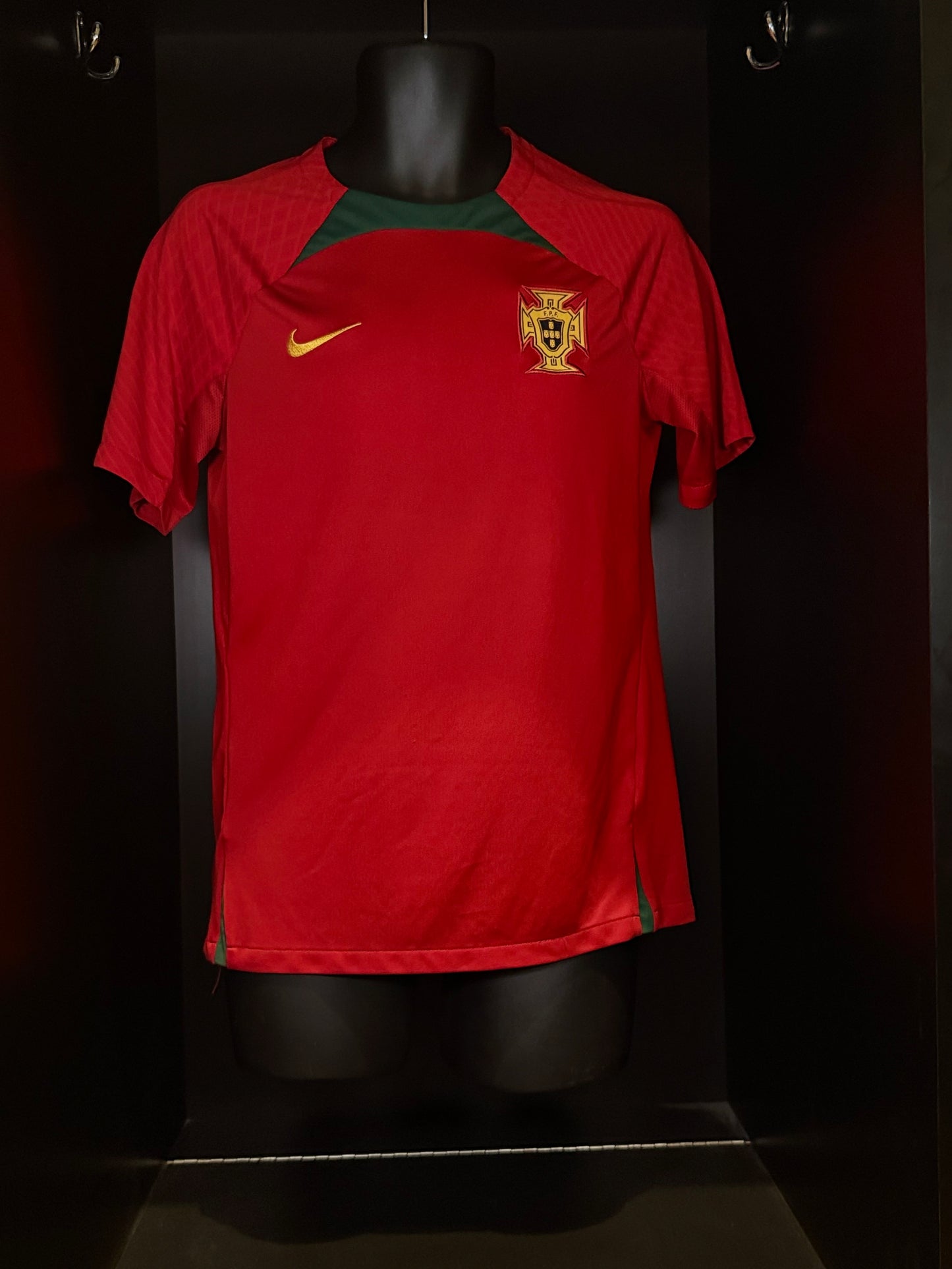 2022-2023 Portugal TRAINING Kit Soccer Jersey Football Shirt Nike Small Authentic
