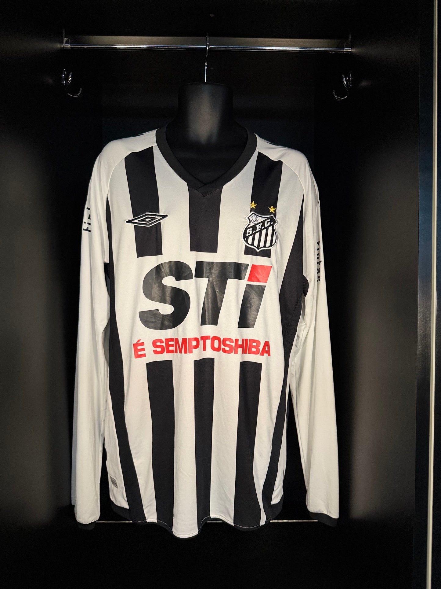 Santos #11 - Umbro - 2009/2010 - AWAY Kit