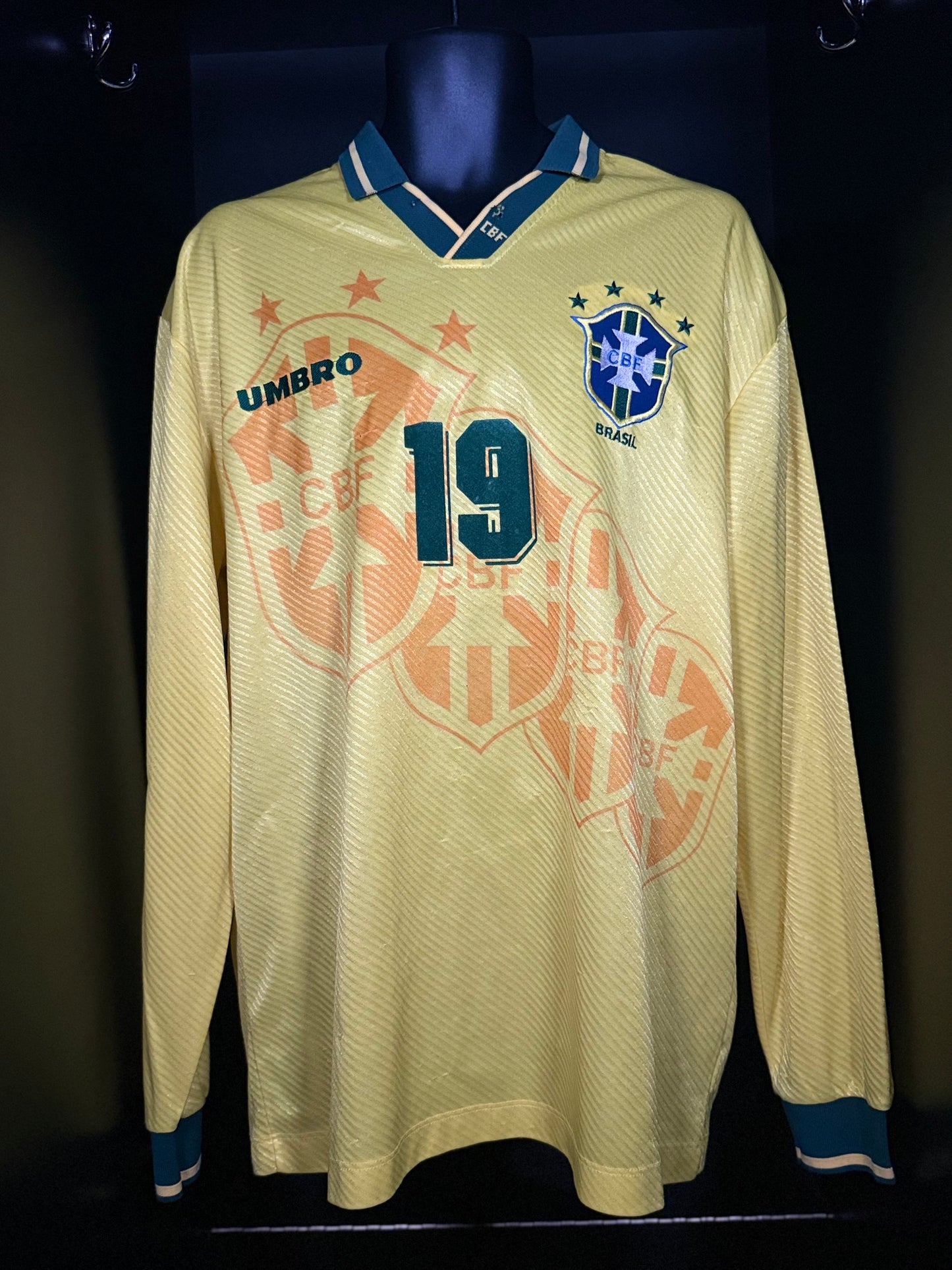 1994-1996 Brazil (CBF) HOME Kit Soccer Umbro XL Authentic