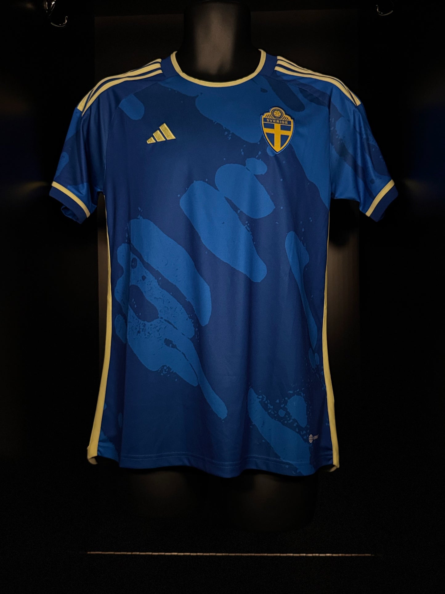 2023-2024 Sweden AWAY Kit Soccer Jersey Shirt adidas Medium Authentic