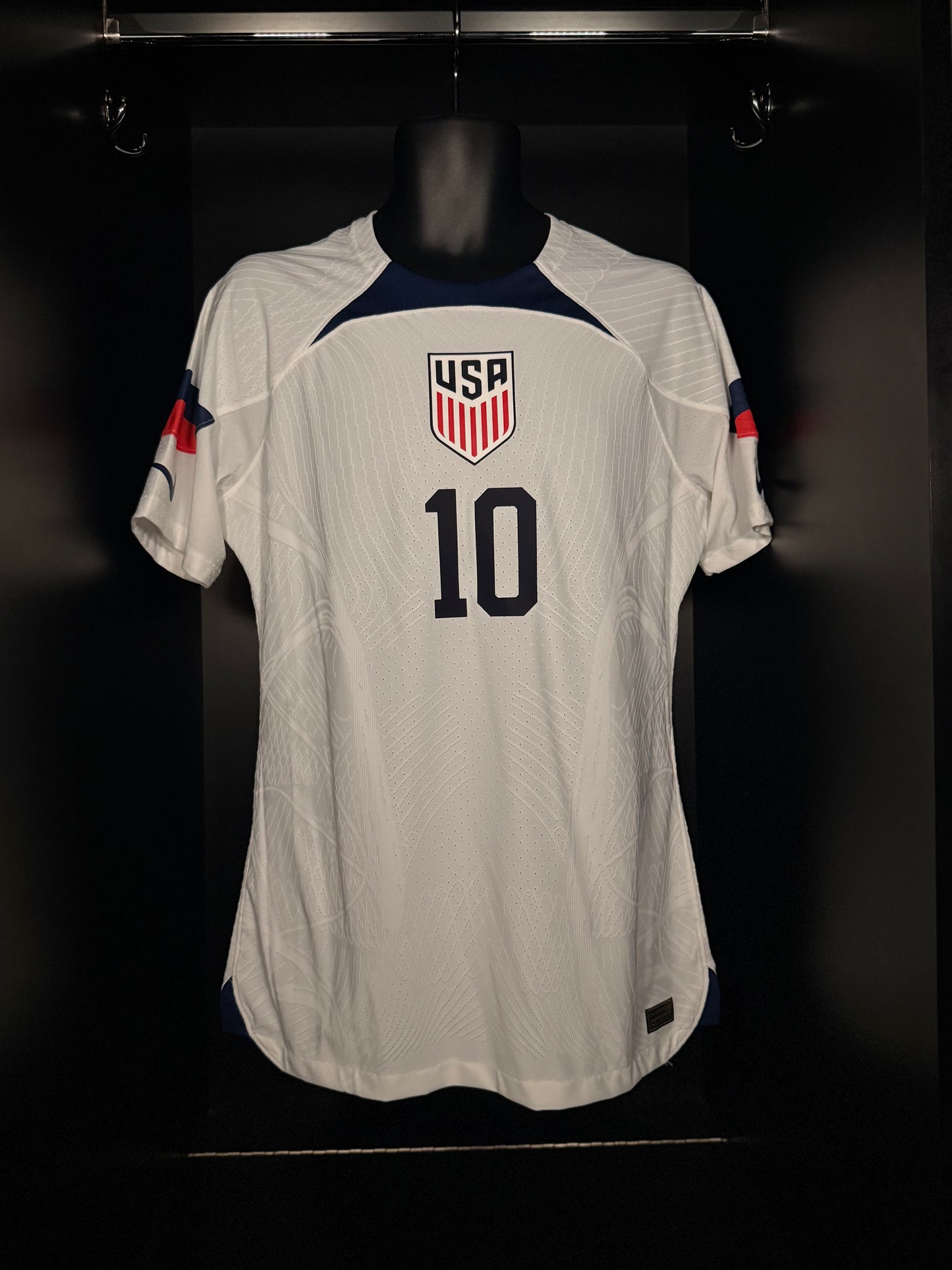 2022-2023 United States (USA) Pulisic HOME Kit Soccer Jersey Shirt Nike Large Authentic