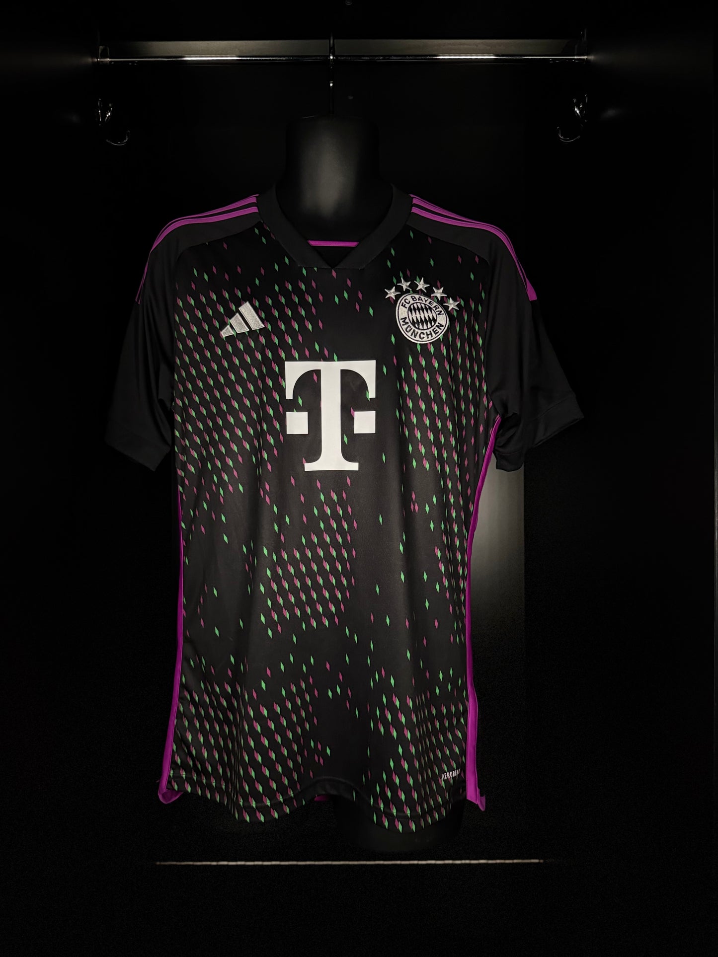 Bayern Munich Kane #9 - adidas - 2023/2024 - AWAY Kit