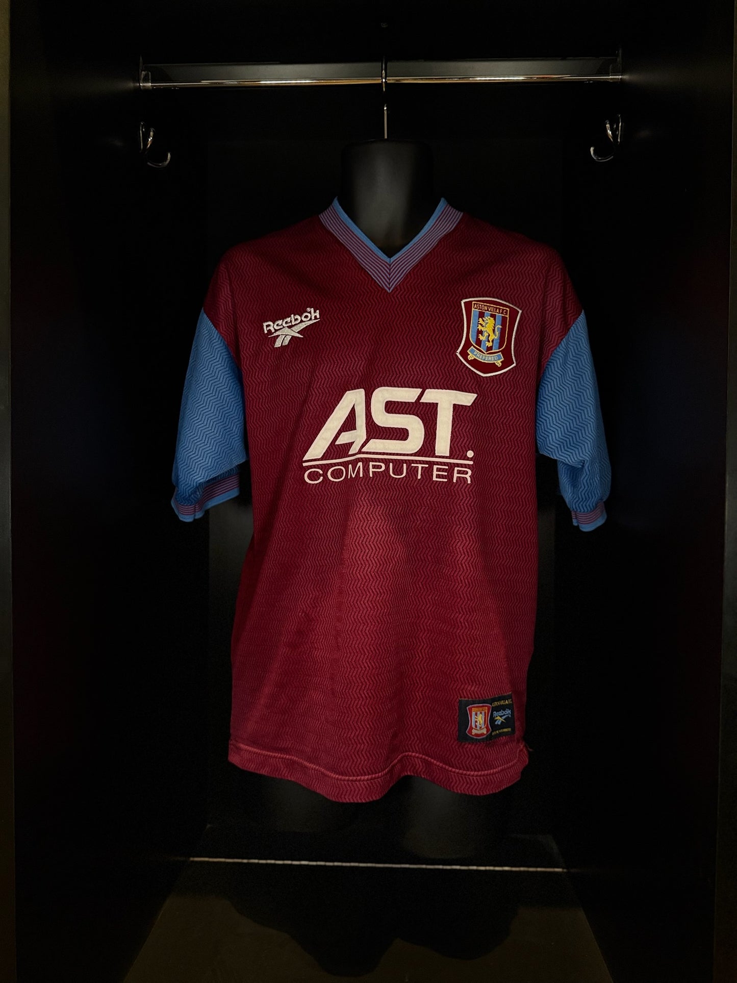 1997-1998 Aston Villa HOME Kit Soccer Jersey Football Shirt Reebok Medium Authentic