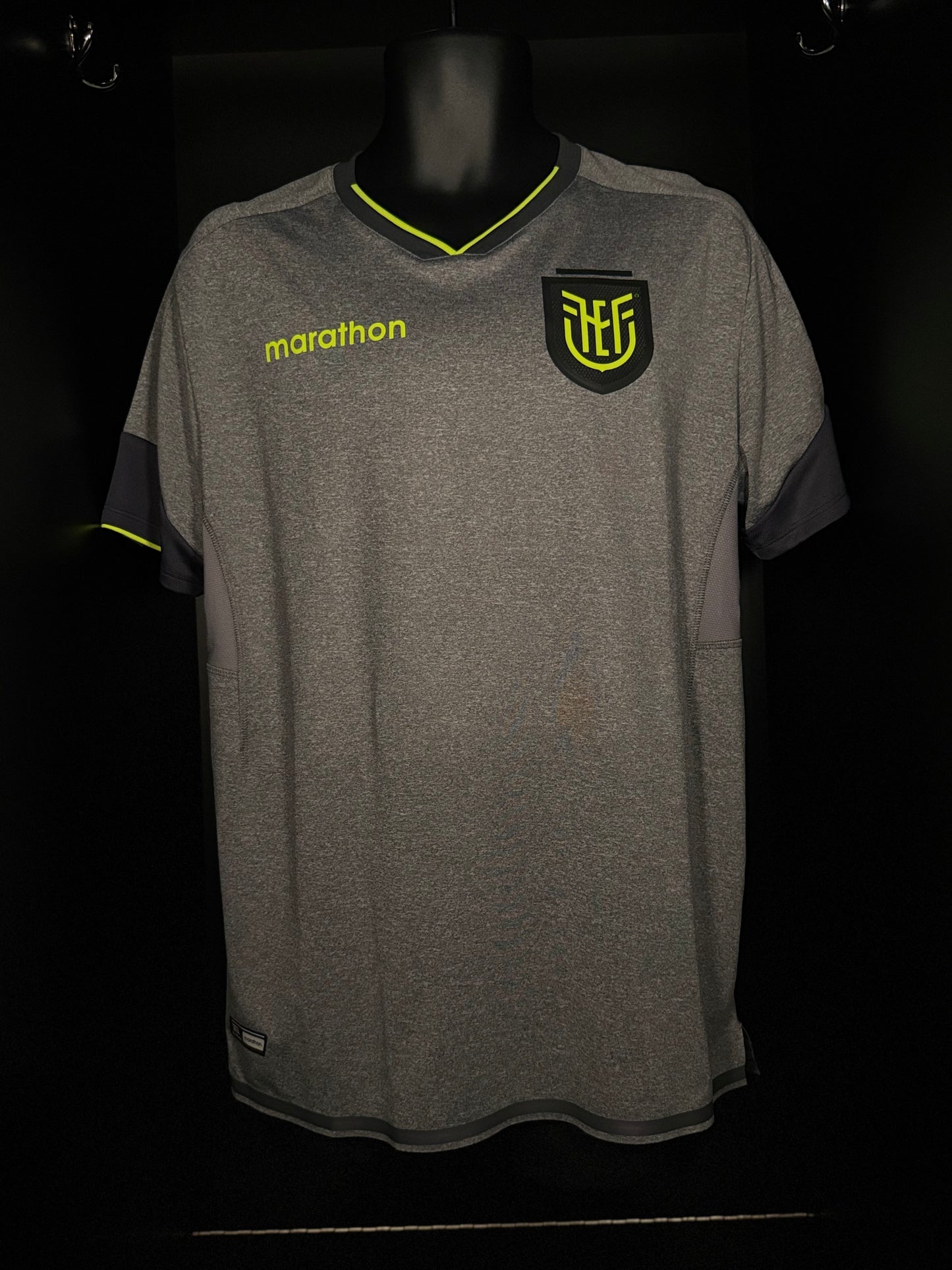 2020-2021 Ecuador AWAY Kit Soccer Jersey Shirt Marathon XL Authentic