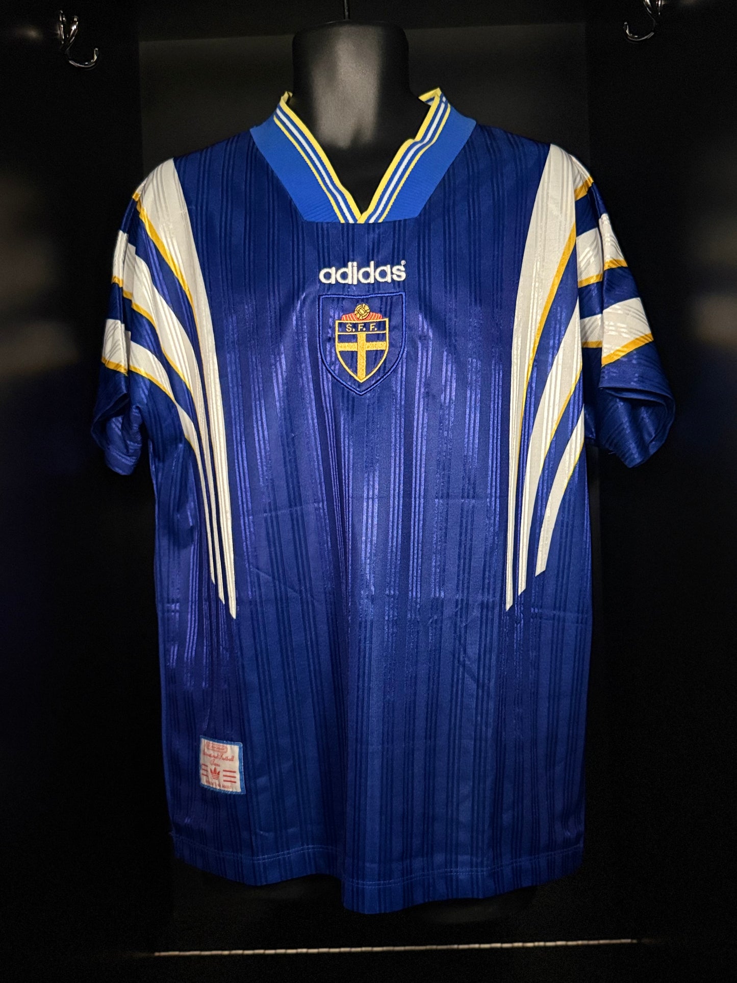 1996-1997 Sweden AWAY Kit Soccer Jersey Shirt adidas Large Authentic