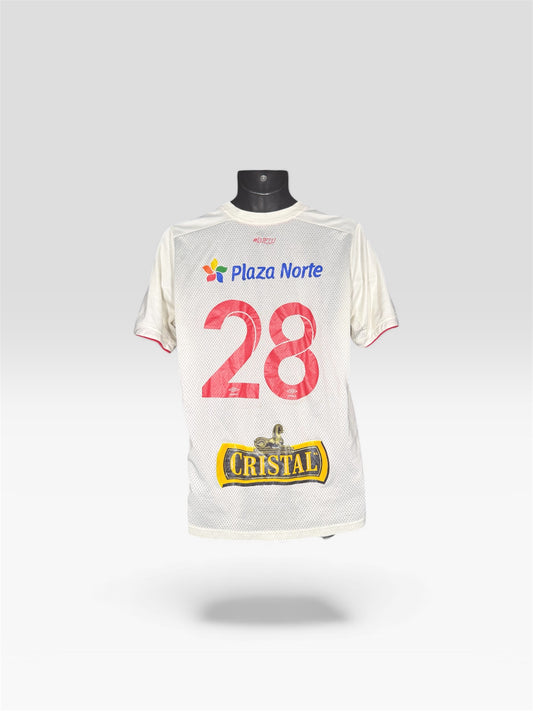 Universitario #28 - Umbro - 2016/2017 - HOME Kit