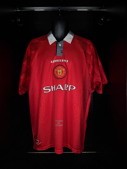 Manchester United Giggs #11 - Umbro - 1996/1998 - HOME Kit