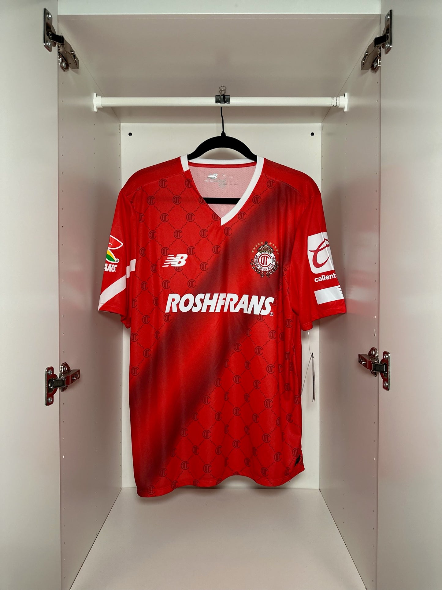 Toluca - New Balance - 2023/2024 - HOME Kit