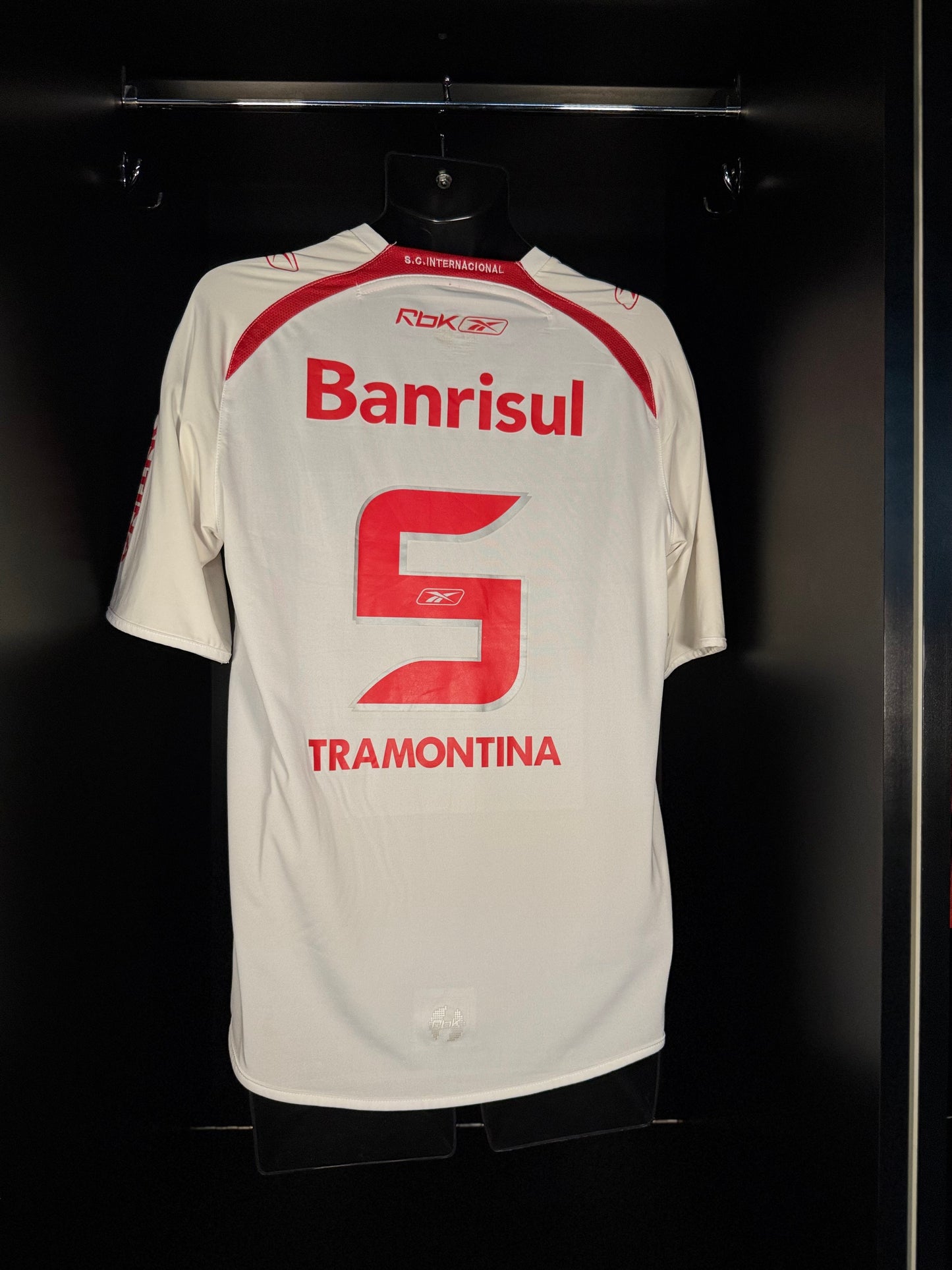 Internacional #5 - Reebok - 2008/2009 - AWAY Kit