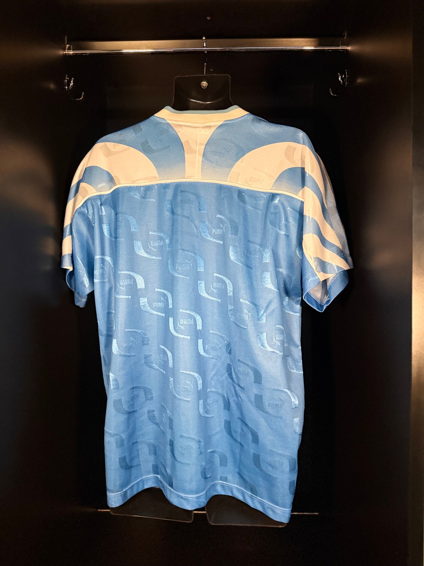 Jubilo Iwata - Puma - 1997/1998 - HOME Kit