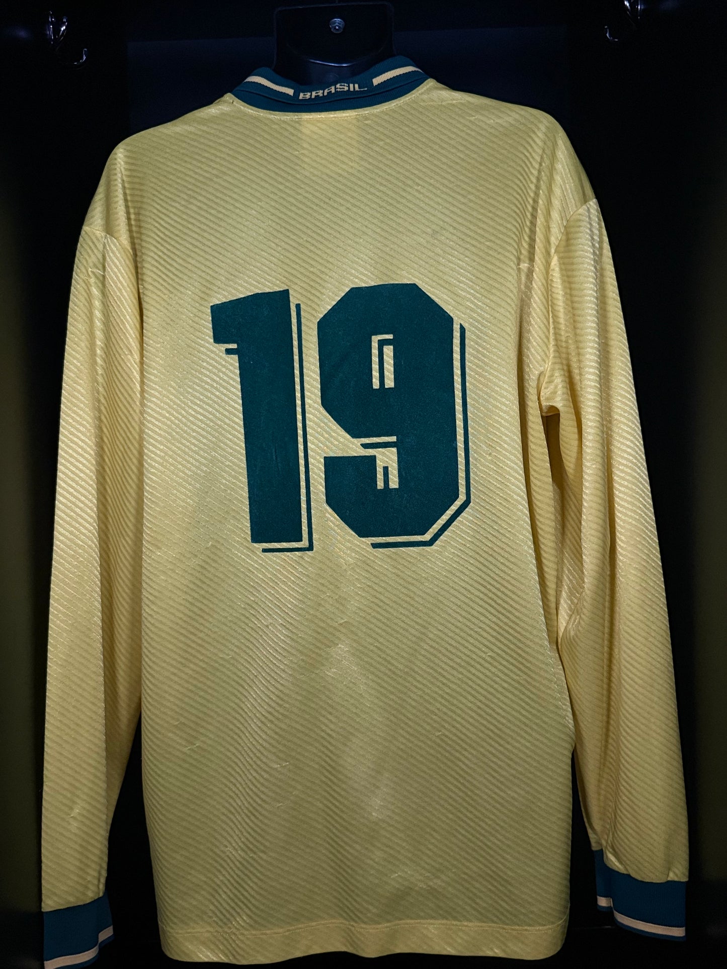 1994-1996 Brazil (CBF) HOME Kit Soccer Umbro XL Authentic